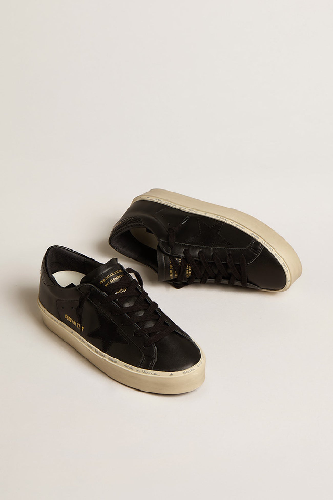 【Golden 】Hi Star Sneaker ブラック Amazon.com | Golden Goose Hi Star Leather Sneaker, 37, Black