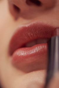 Henné Organics Luxury Lip Tint - Intrigue