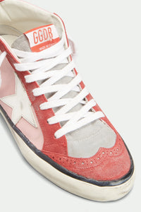 Golden Goose Mid Star Sneakers w. Leather Upper and Star, Suede Toe and Spur Trims - Antique Pink/Red/White